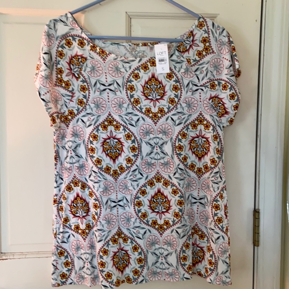 NWT LOFT blouse. Short-sleeved. Multi-colored.